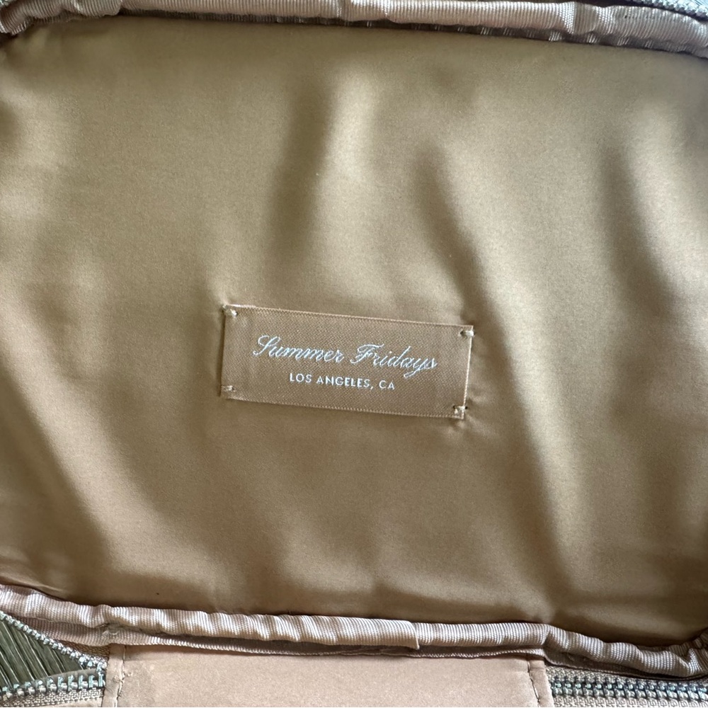 Summer Fridays Vanity Travel Bag in Vanilla - Picture 4 of 5